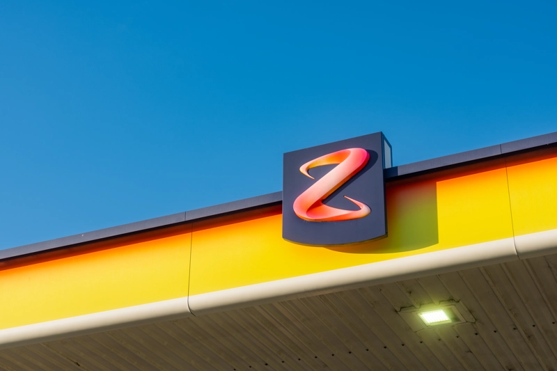 Z – Lincoln Rd – Service Station