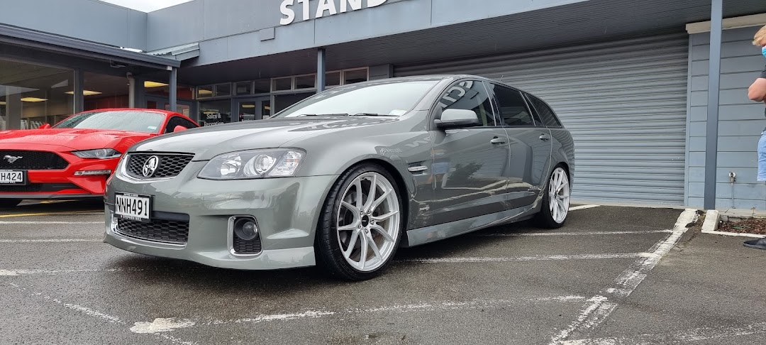 Stephen Hill Motors – Napier