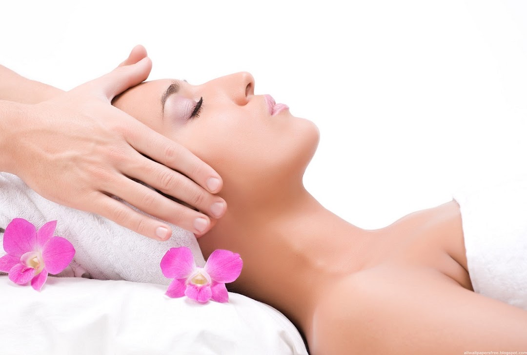 Dreamland Beauty and Hair Salon