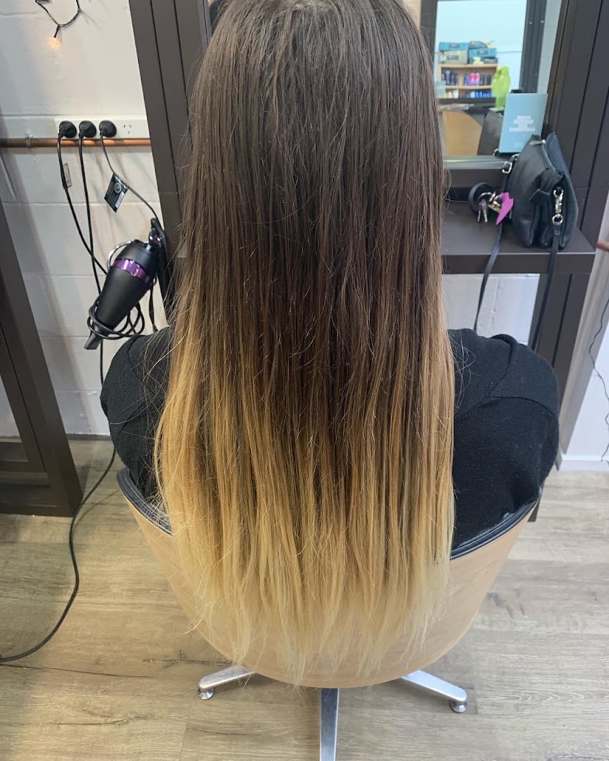 Fox Hair Blonde Bar