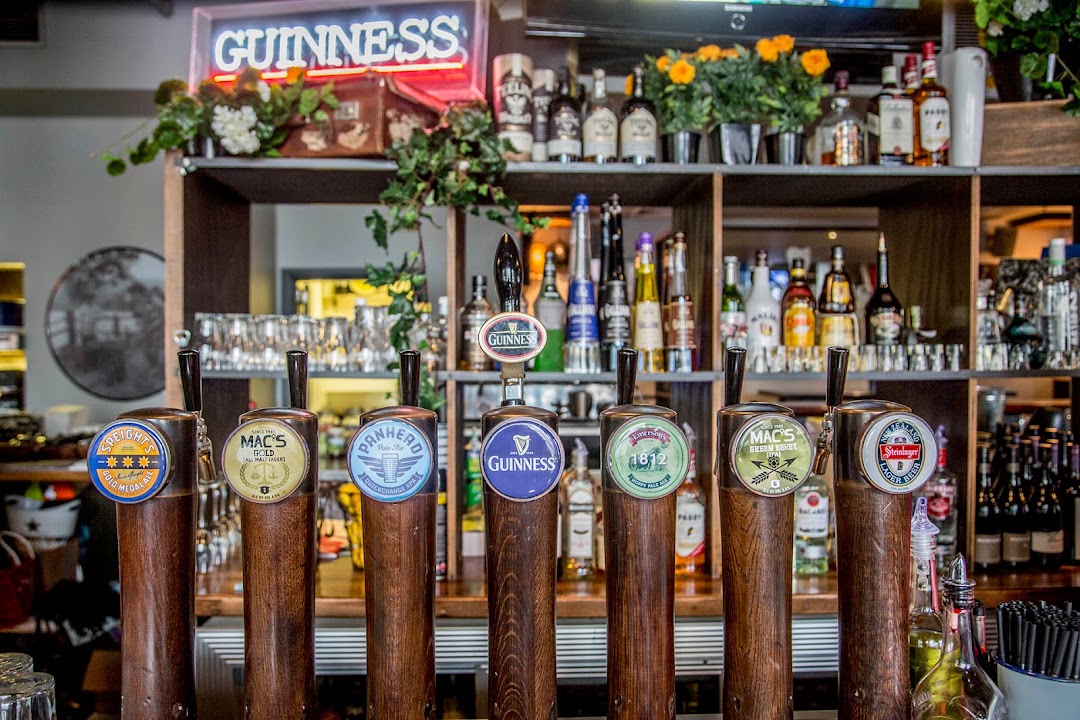 Jack Hackett’s Irish Pub