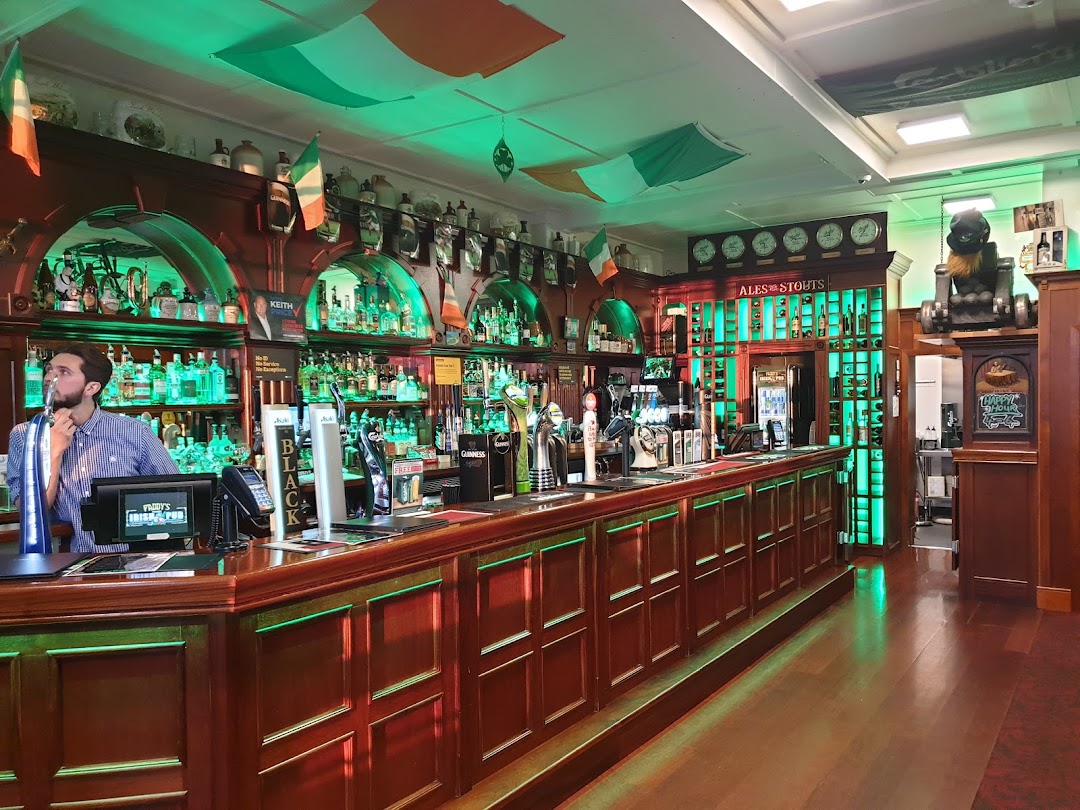 Paddy’s Irish Pub