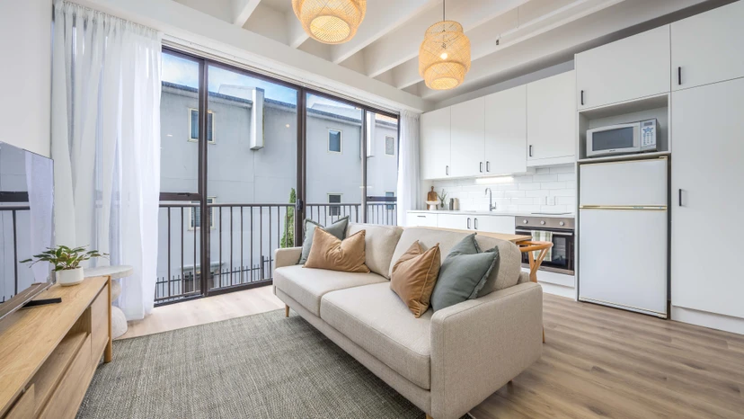 Ray White Manukau