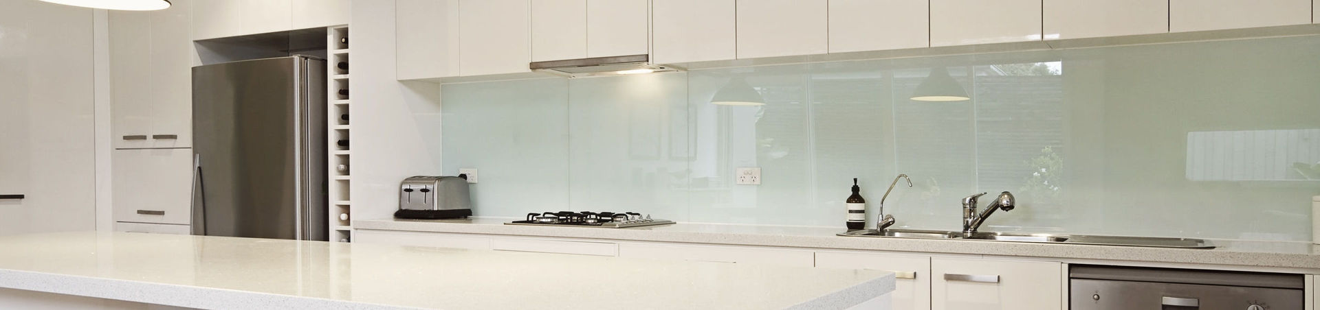 Tuakau Glass