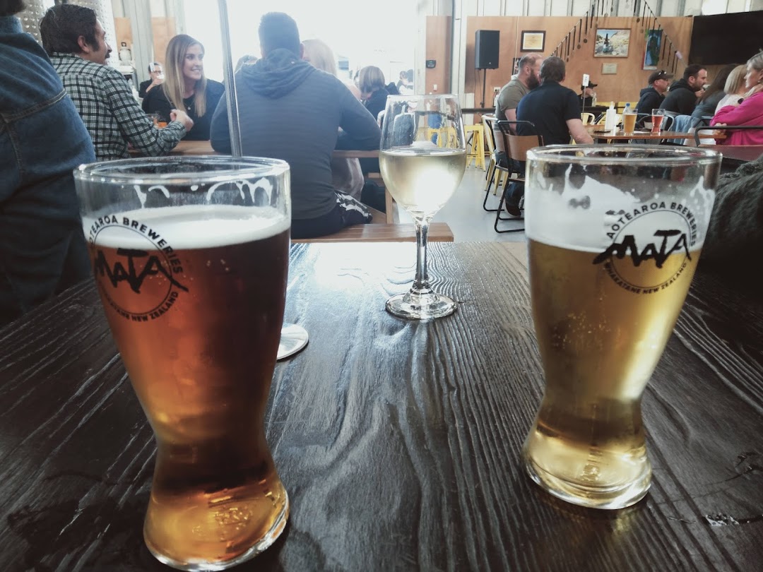 Mata Beer Brewery Bar & Restaurant