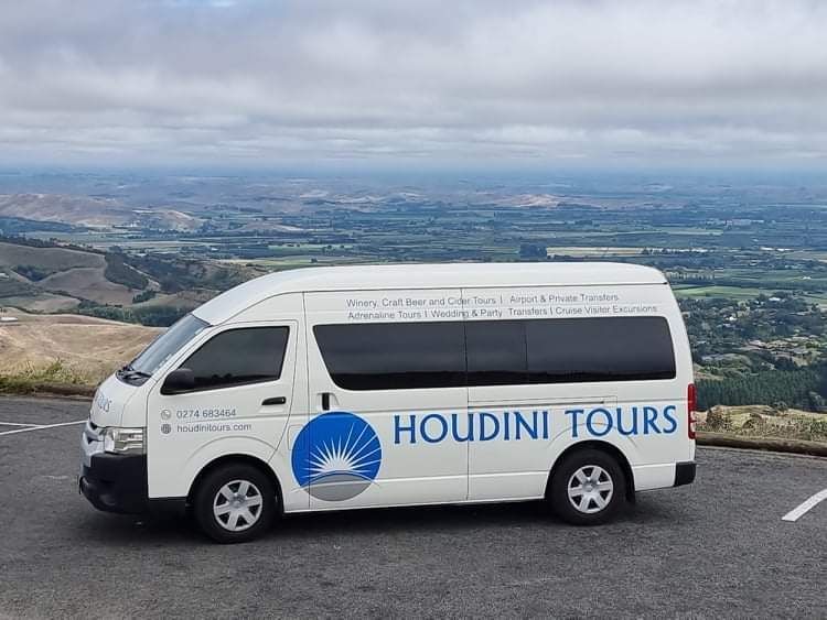 Houdini Tours