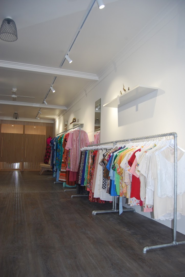 Painted Bird Vintage Boutique & The Aviary Fitting Room Service