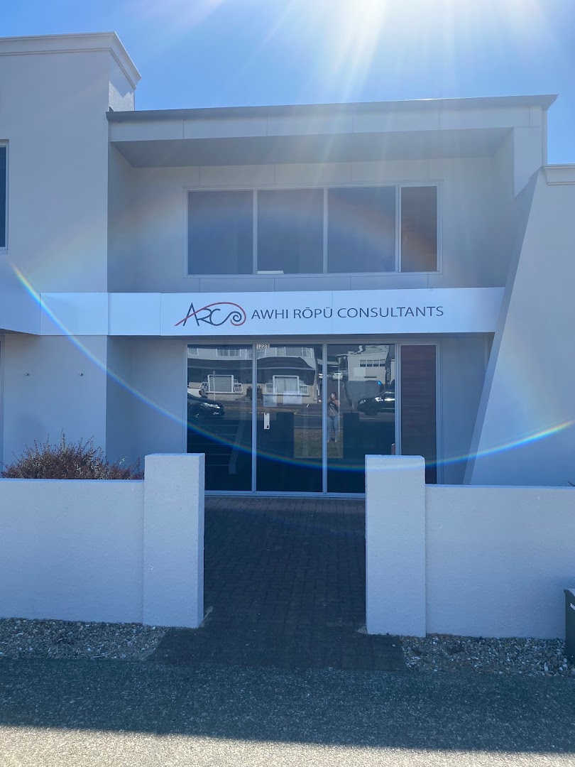 Awhi Rōpū Consultants