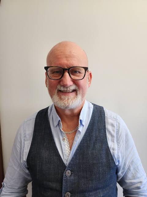 Dr John Gates