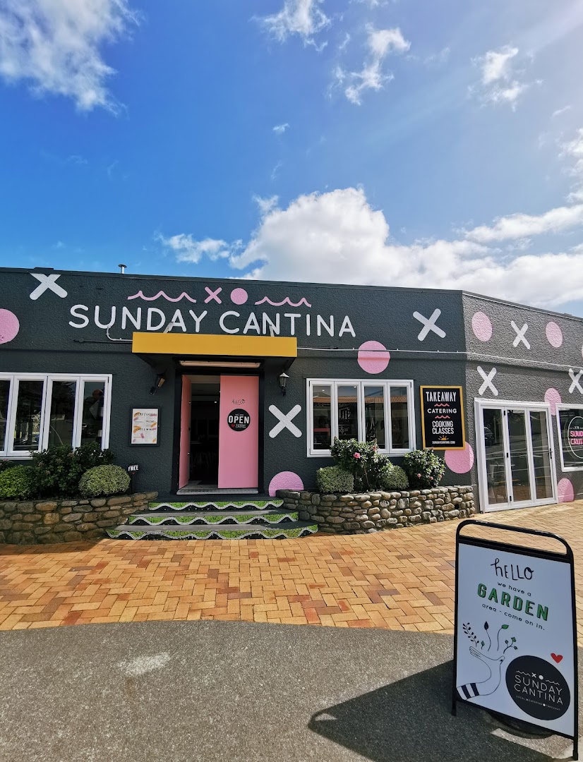 Sunday Cantina