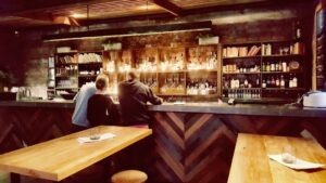 Pocket Bar & Kitchen