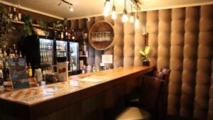 Riverside Bar & Restaurant