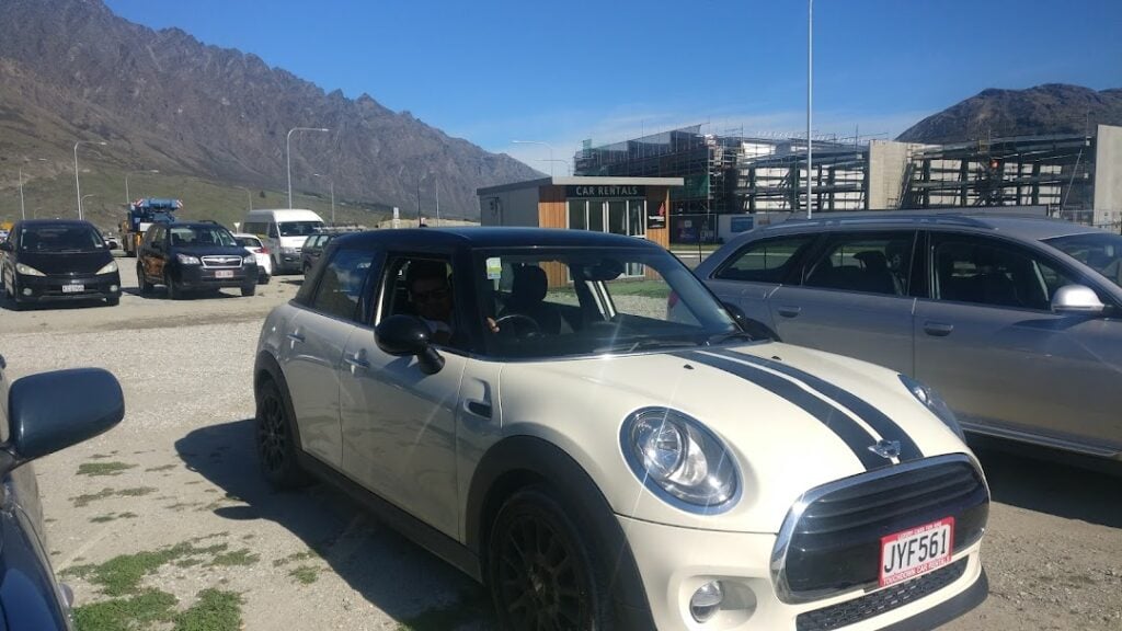 Touchdown Car Rental, Queenstown