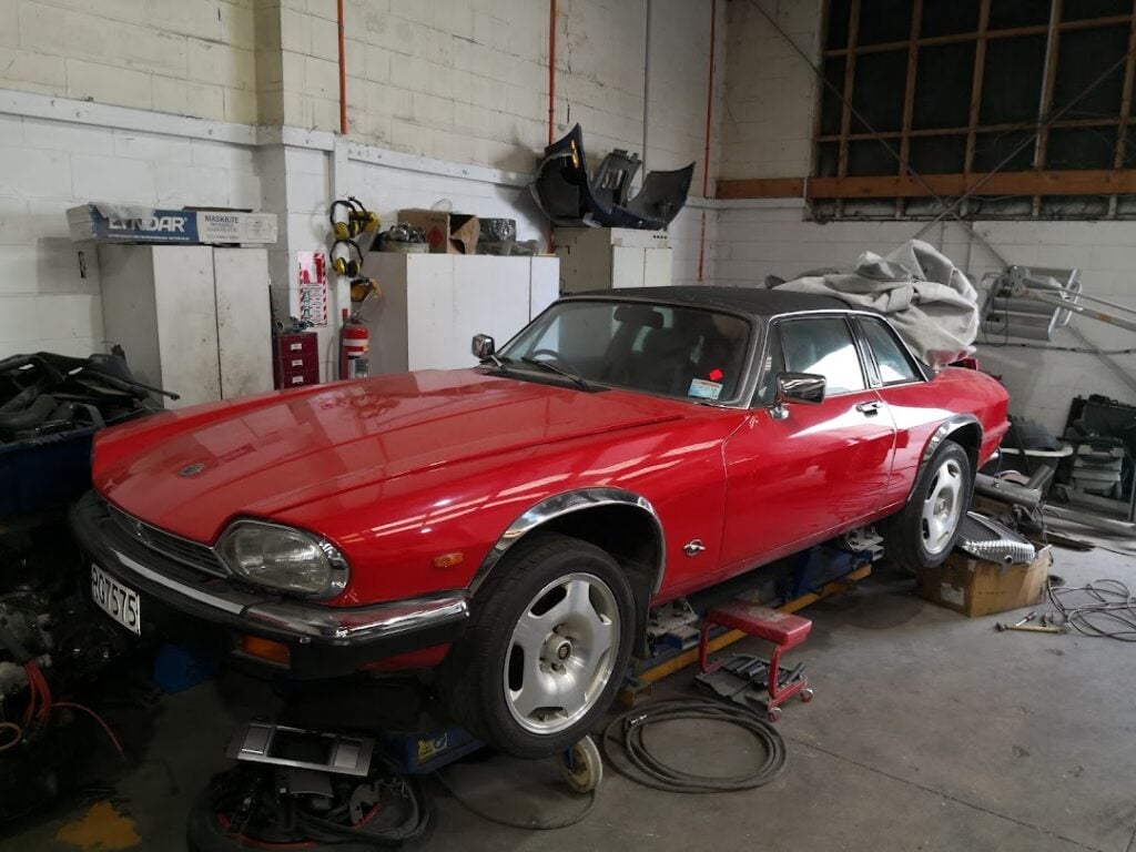 JAGUAR WORKSHOP